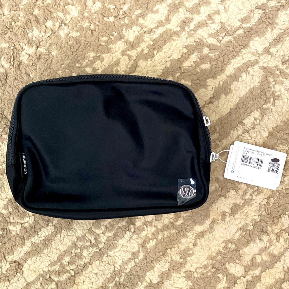 Lululemon Everywhere Belt Bag Large 2L LU9B11S black